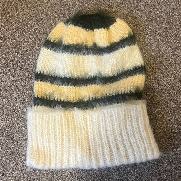 Free people groove striped beanie NWOT